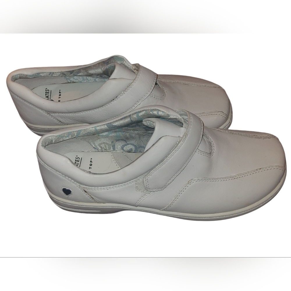 Nurse Mates Marcella white shoes 8M